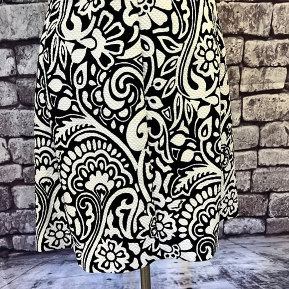 Banana Republic Black & White Sleeveless Fully Lined Dress Size 4 - Picture 7 of 8